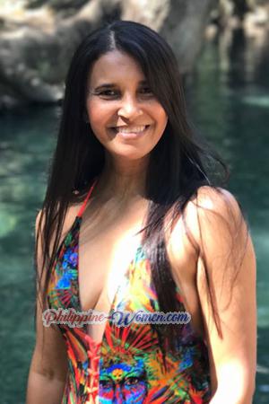 171472 - Yaniris Age: 53 - Colombia