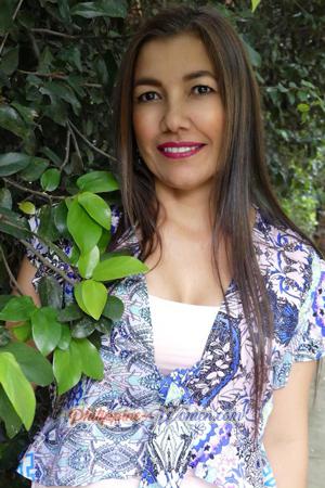 185965 - Luz Enith Age: 56 - Colombia