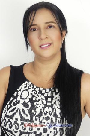 202982 - Nidia Age: 46 - Colombia
