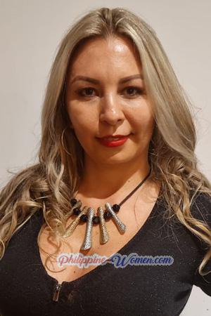 207334 - Andrea Age: 44 - Colombia