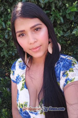 211033 - Valentina Age: 24 - Colombia