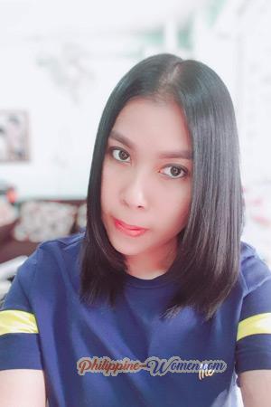 211070 - Chanyaphak Age: 43 - Thailand