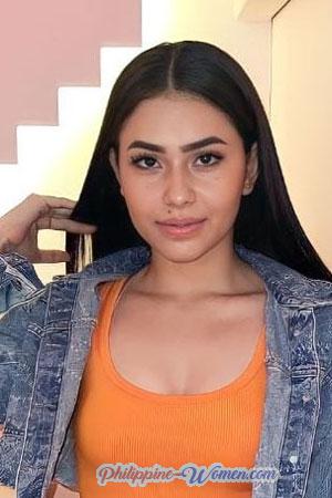 212760 - Estefania Age: 22 - Colombia