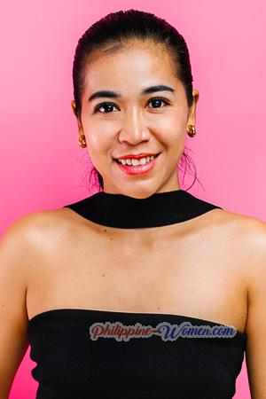 227625 - Chunrudee Age: 38 - Thailand