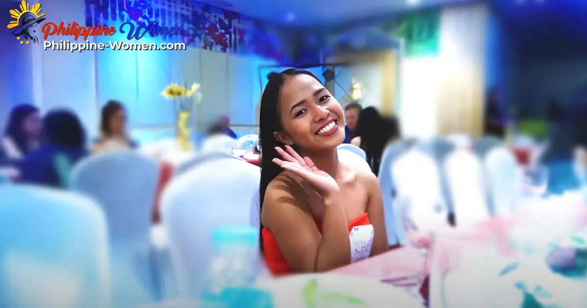 A gorgeous Filipina at our socials